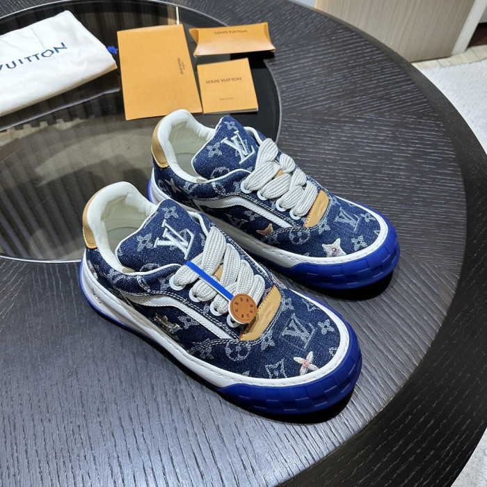 L1VV Tilted Sneaker