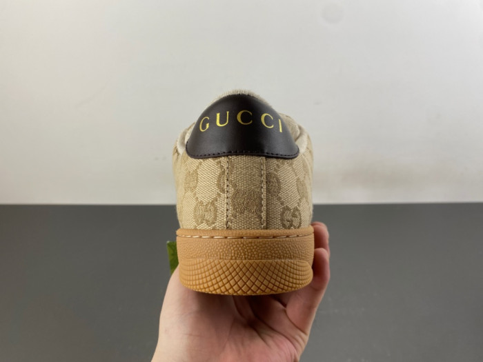 GU Screener sneaker
