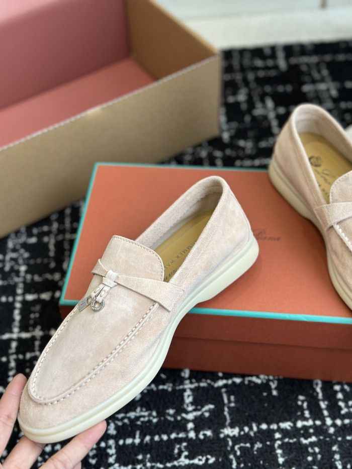 L0r0 P1ana Loafer