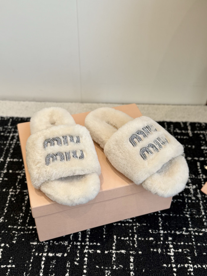 M1u Miu Slides