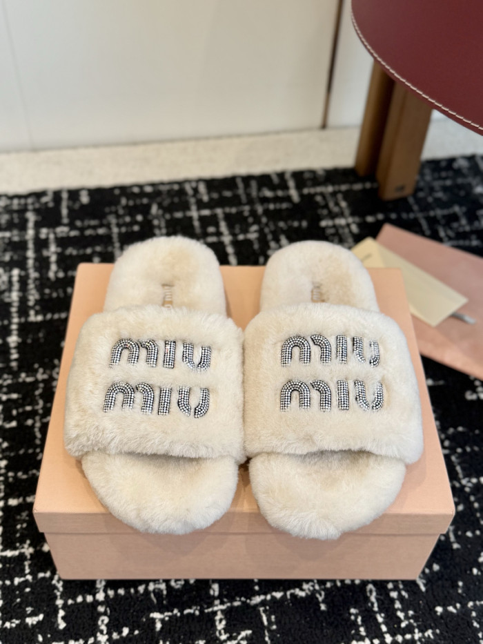 M1u Miu Slides