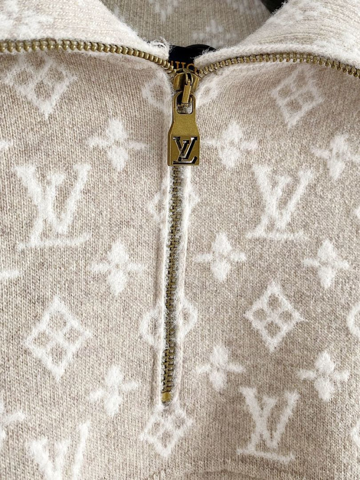 L1vv Pullover