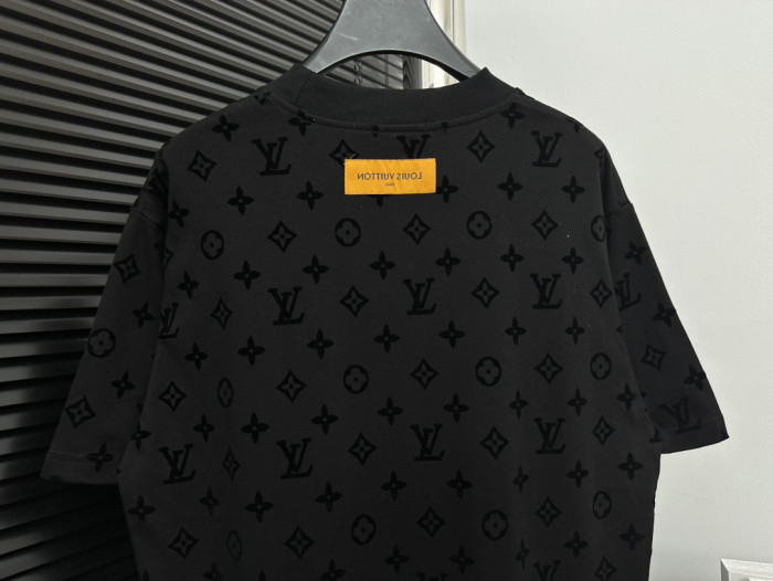 L1vv T-Shirt