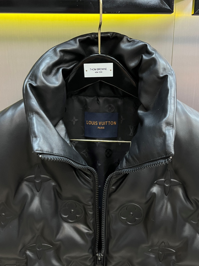 L1vv Down Vest