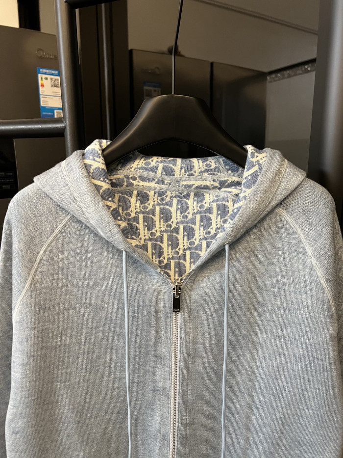 D1or Sweater