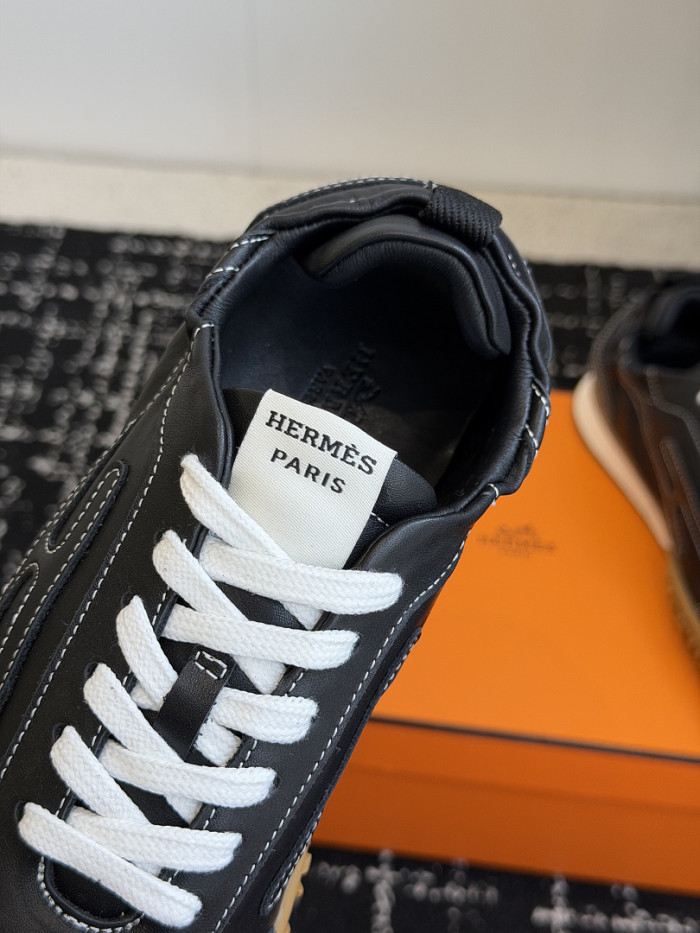 H**me5 Shoes