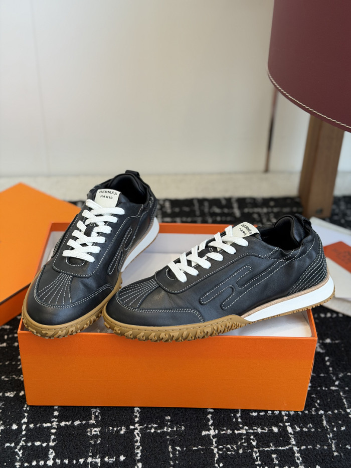 H**me5 Shoes