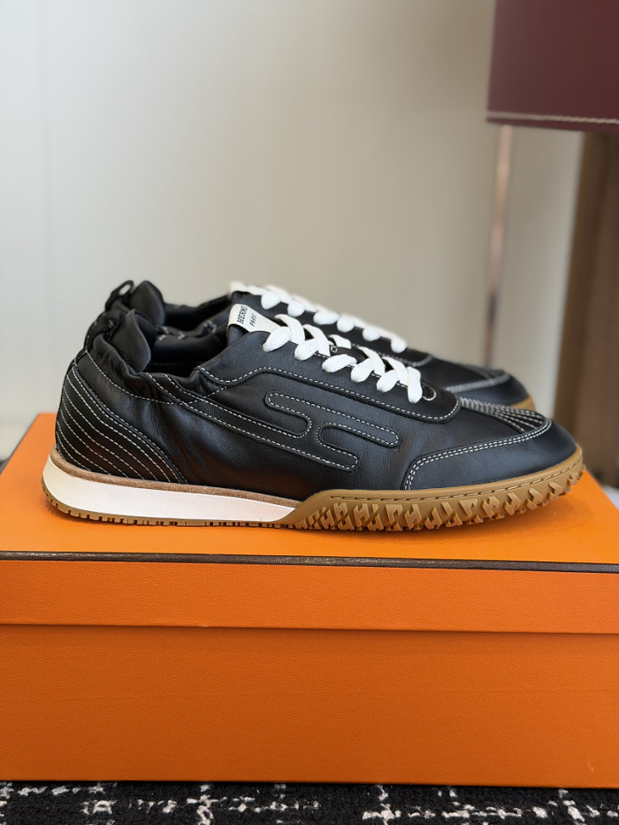 H**me5 Shoes
