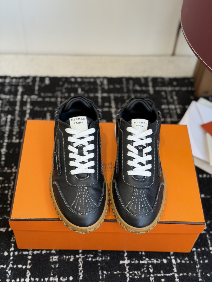 H**me5 Shoes
