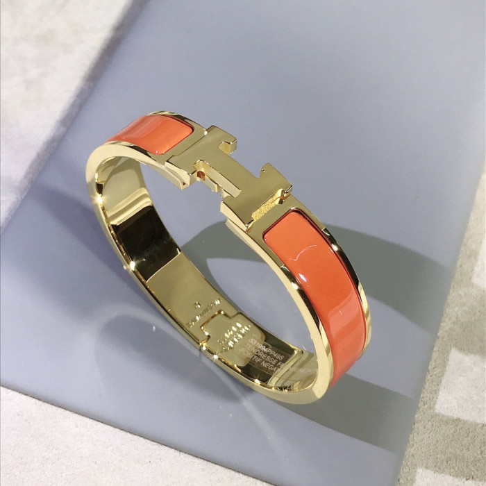 H**me5 Bracelet