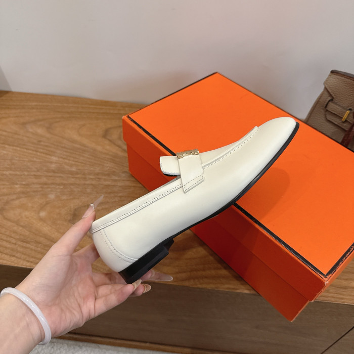 H**me5 Loafers