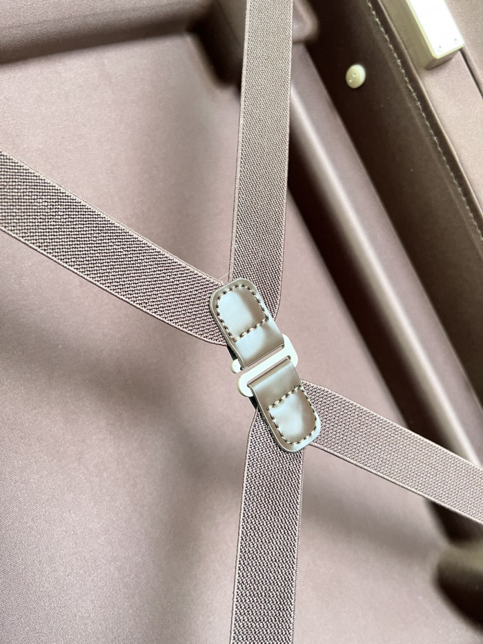 LIVV Luggage