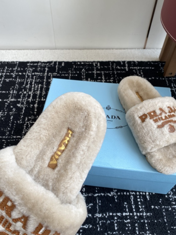 Prada Slides