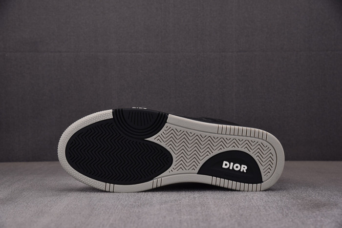 B27 SNEAKER