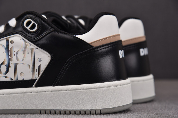 B27 SNEAKER