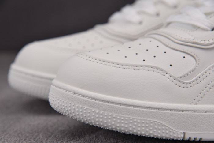 B27 SNEAKER