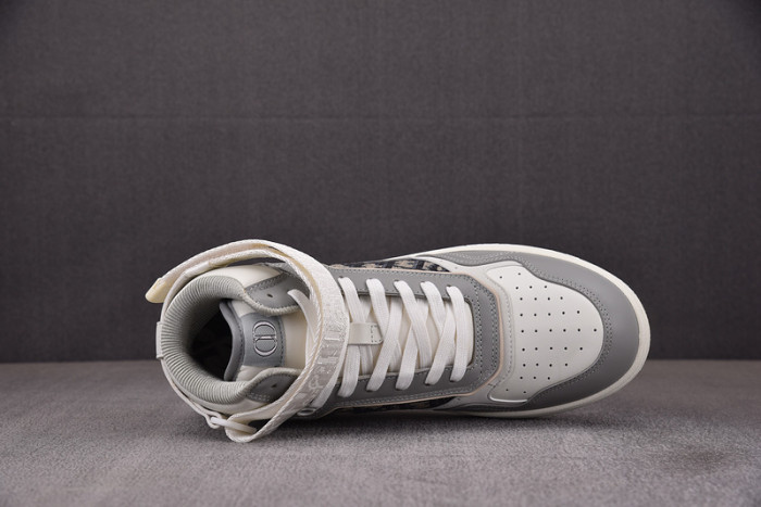 B27 SNEAKER