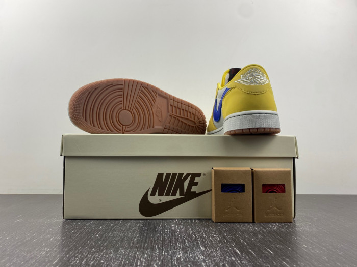 Air Jordan 1 Retro Low OG SP Travis Scott Canary DZ4137-700