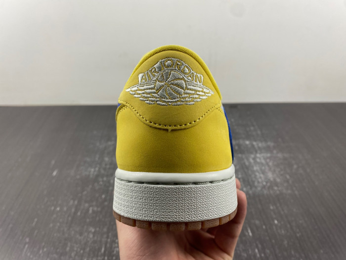 Air Jordan 1 Retro Low OG SP Travis Scott Canary DZ4137-700