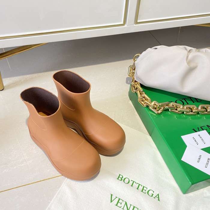 botteg*Ve*ne*ta puddle ankle boot