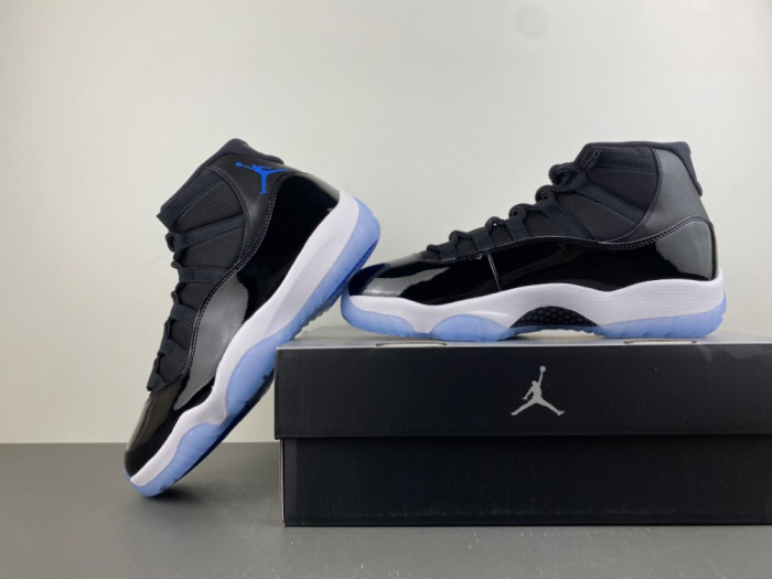 Air Jordan 11 “Space Jam”（2026）CT8012-900
