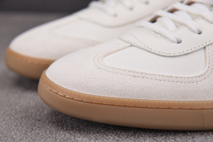D1OR B01 Sneakers
