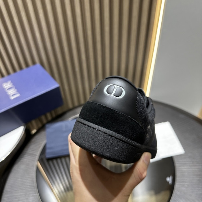 D1OR B01 Sneakers