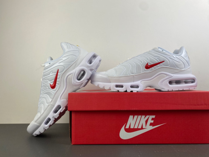 Nike Air Max Plus Svp*me White DA1472-100