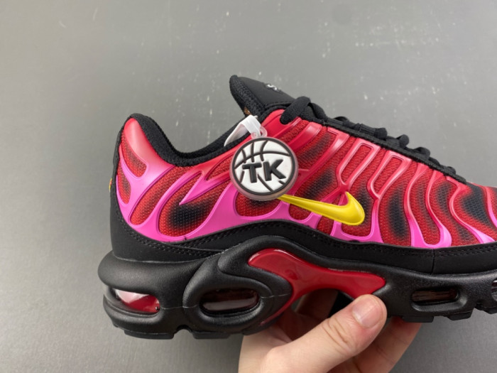 Nike Air Max Plus Svp*me University Red DA1472-600