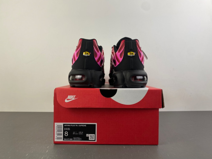 Nike Air Max Plus Svp*me University Red DA1472-600