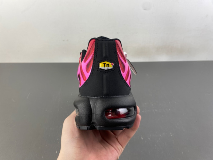 Nike Air Max Plus Svp*me University Red DA1472-600