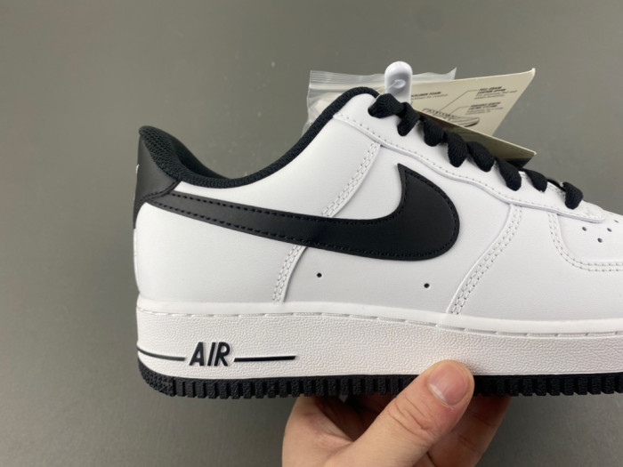 Nike Air Force 1 Low 