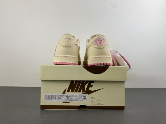 Travis Scott x Air Jordan 1 Low DM7866-171