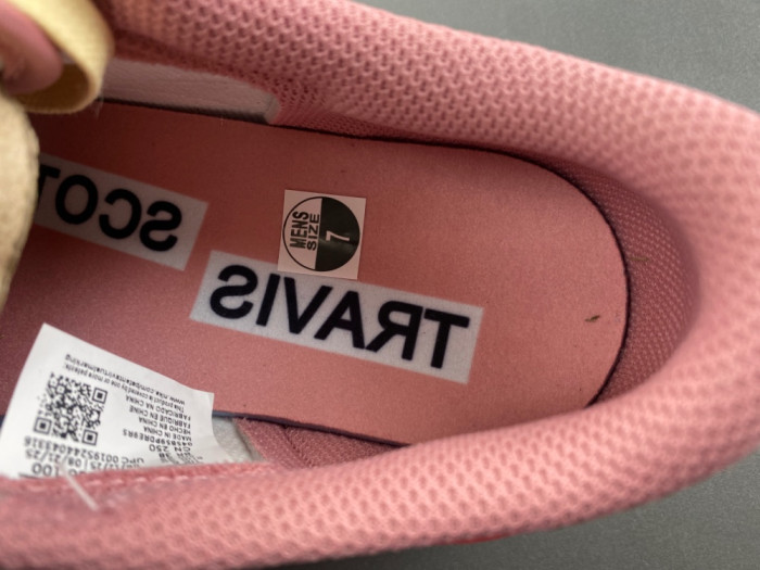 Travis Scott x Air Jordan 1 Low OG DM7866-pink