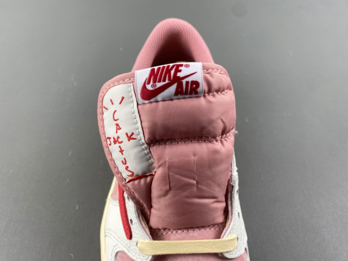 Travis Scott x Air Jordan 1 Low OG DM7866-pink