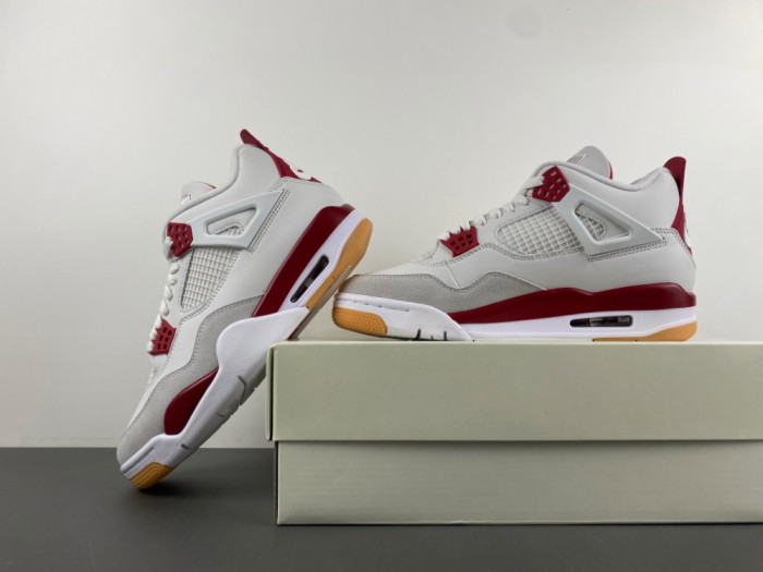 Nike SB x Air Jordan 4 “Varsity Red” DR5415-106