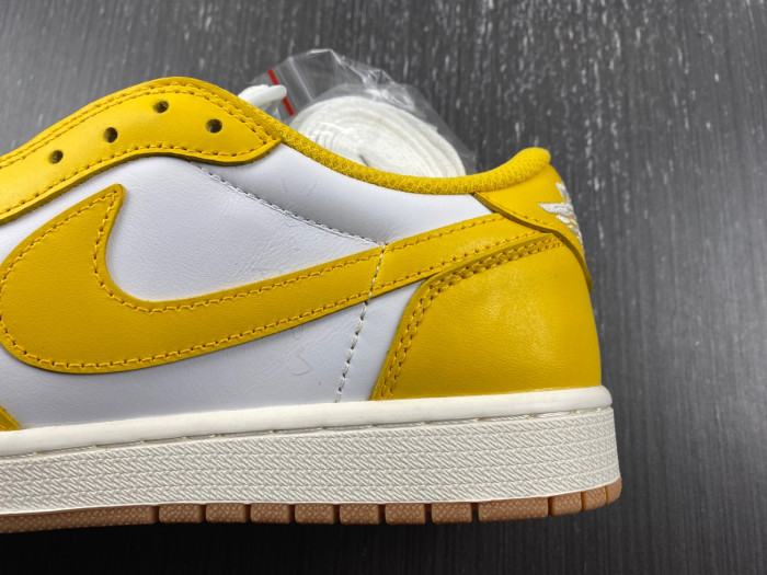 Travis Scott x Air Jordan 1 Low OG TSDZ4137-700