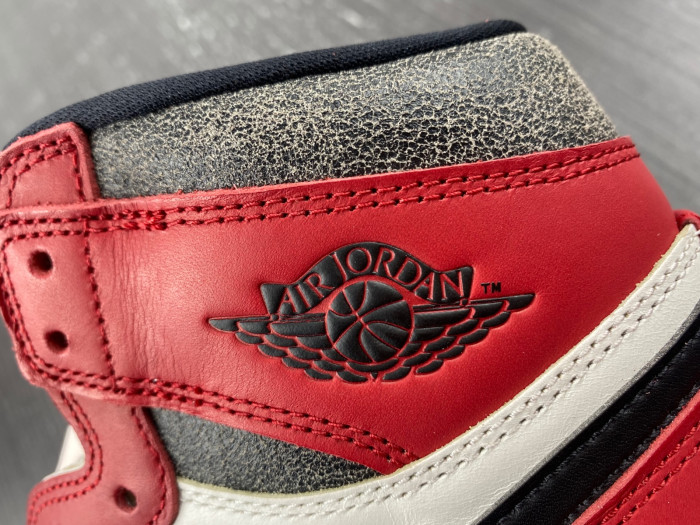 Air Jordan 1 High OG Chicago Lost and Found DZ5485-612