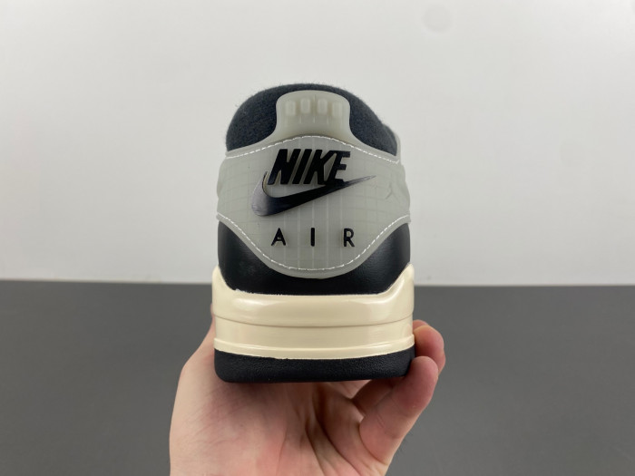 Air Jordan 4 RM “Black/Sail” FQ7939-006
