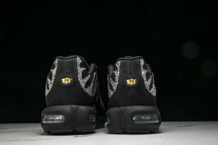 Nike Air Max Plus Swarovski Moonlight FZ4237-001
