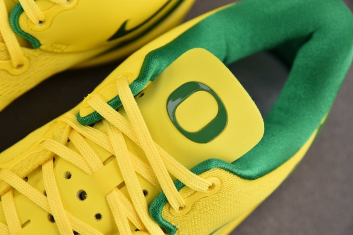 Nike Kobe 8 “Oregon Ducks” PE H023-HF7458