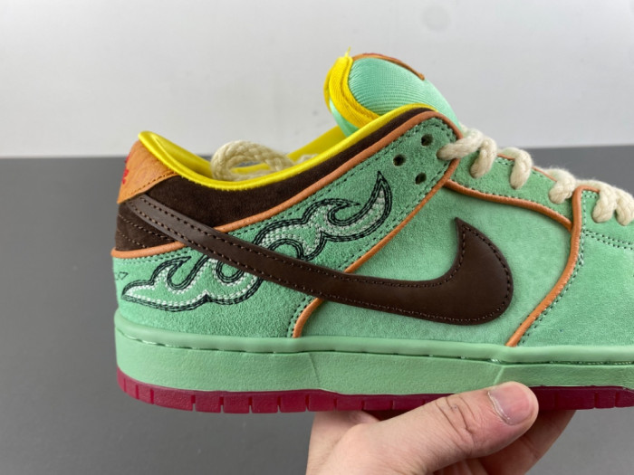 Nike SB Dunk Low Rodeo Tourmaline HF3058-300