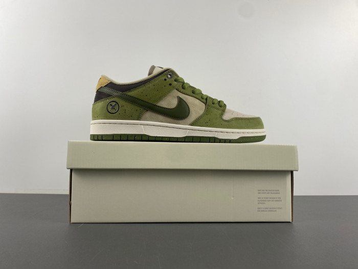 Yuto Horigome x Nike SB Dunk Low HF8022-300