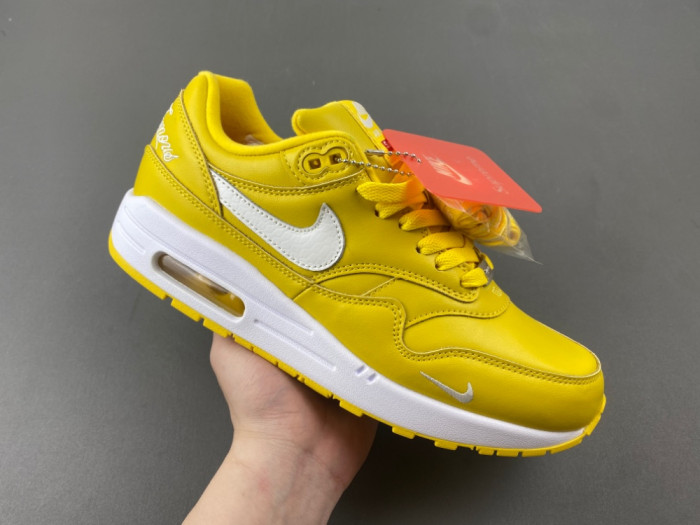Supreme x Nike Air Max 1 ’87 “Speed Yellow” HF8813-700