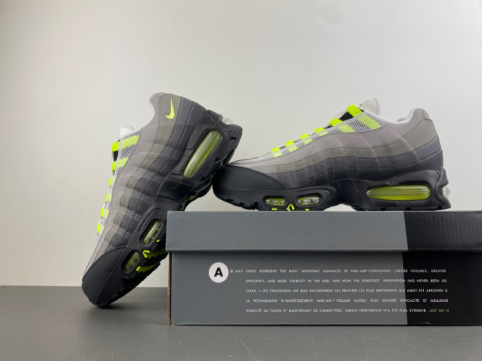 Nike Air Max 95 OG Big Bubble Neon HM4740-001