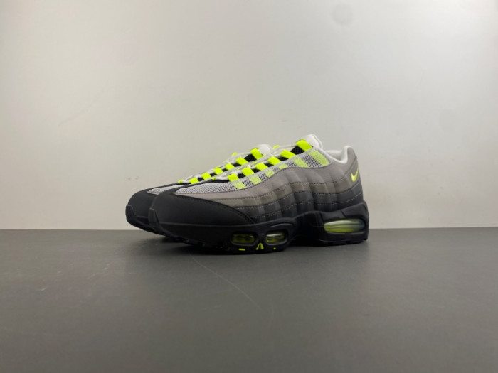 Nike Air Max 95 OG Big Bubble Neon HM4740-001
