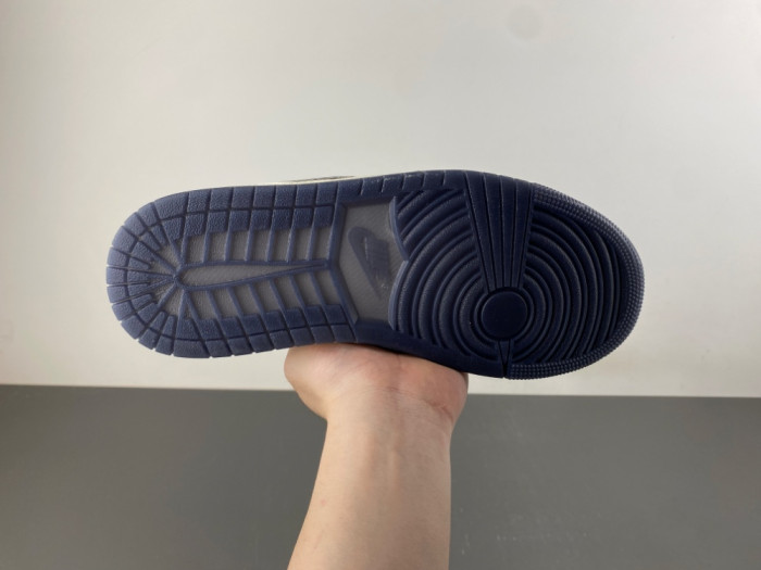 Air Jordan 1 Low Method of Make V3 Sail Coconut Milk HQ2186-100