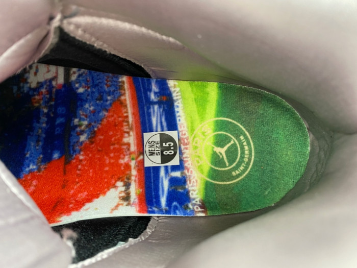 PSG x Air Jordan 5 “Off Noir” HQ3004-001