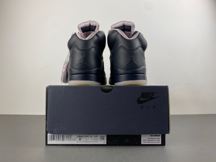 PSG x Air Jordan 5 “Off Noir” HQ3004-001