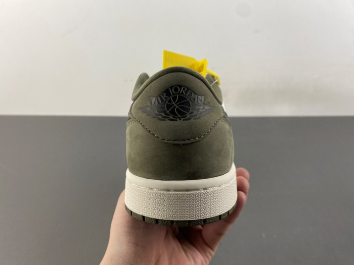Air Jordan 1 Retro Low OG Medium Olive HQ6998-200